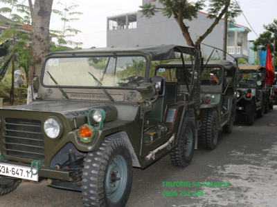 Gía thuê xe Jeep tại Đà Nẵng 1 ngày