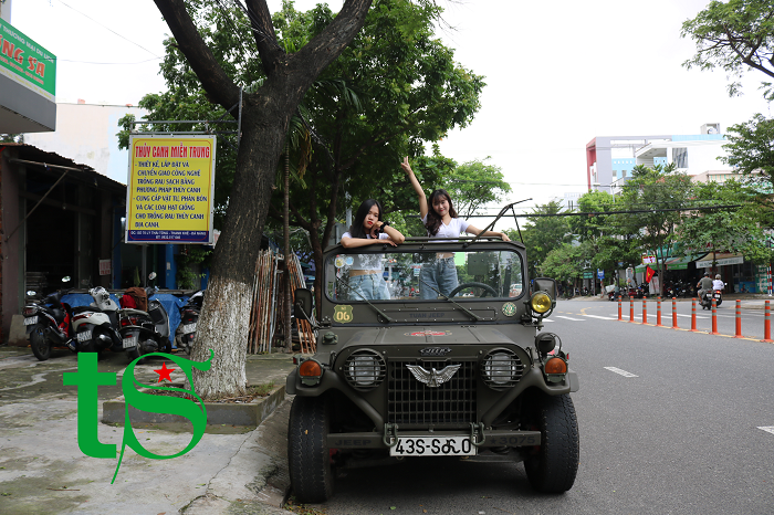 cho-thue-xe-jeep-tai-da-nang-hoi-an-hue-(2)