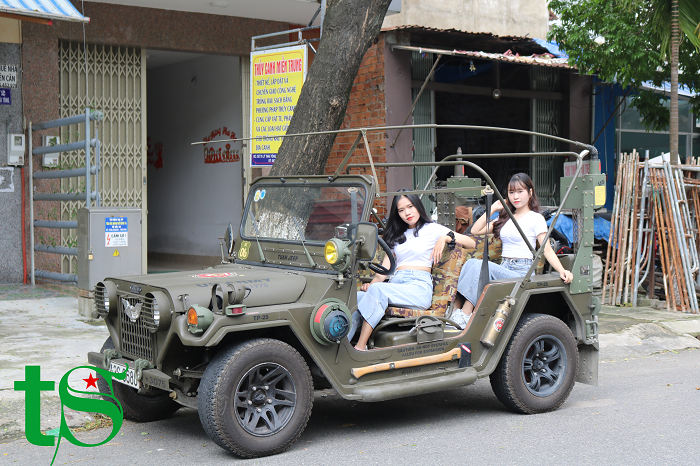 cho-thue-xe-jeep-tai-da-nang-hoi-an-hue-(4)