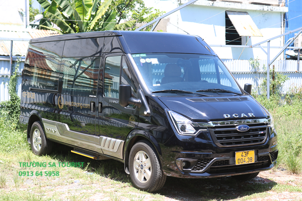 thue-xe-9-cho-vip-limousine-massage-da-nang-1-ngay-(1)