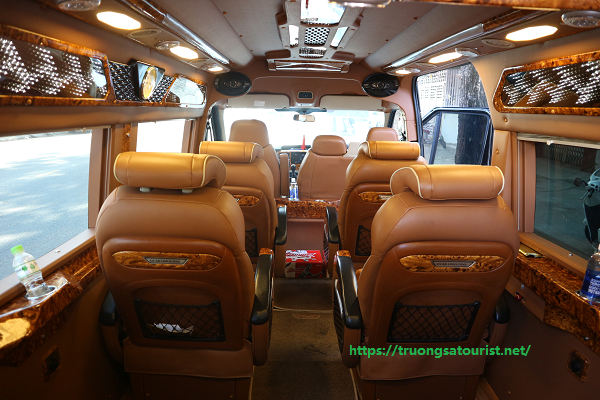 thue-xe-dcar-limousine-ford-9-cho-tai-da-nang-(5)