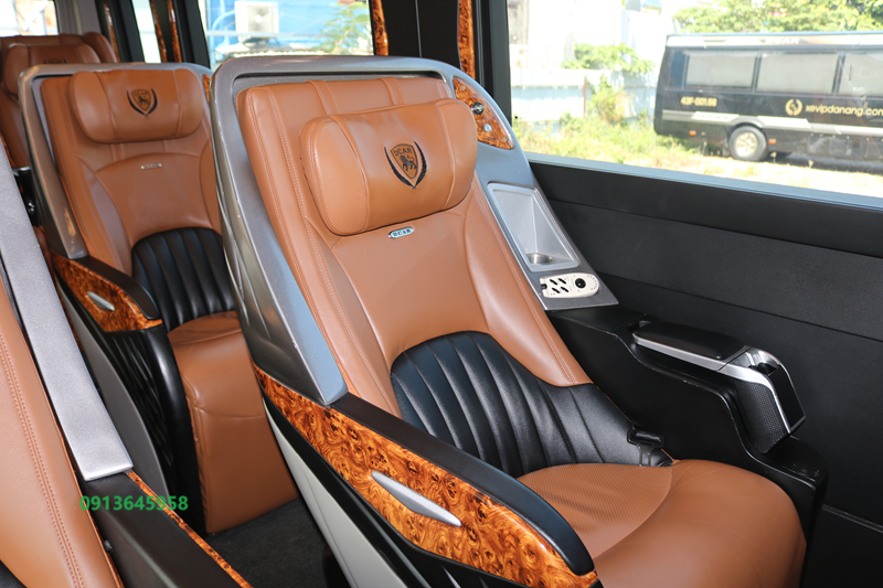 thue-xe-dcar-limousine-solati-9-cho-da-nang-2024-(4)