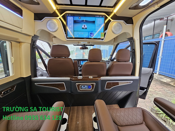 thue-xe-vip-limousine-9-cho-da-nang-(3)